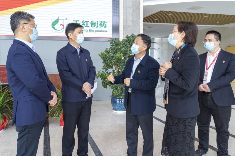 3101618802504356.jpg cdf88e20-6fed-41e3-b0f1-eeb985b1d722.jpg